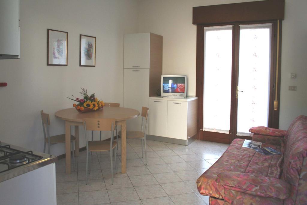 Viviana Apartment Lignano Sabbiadoro Cameră foto