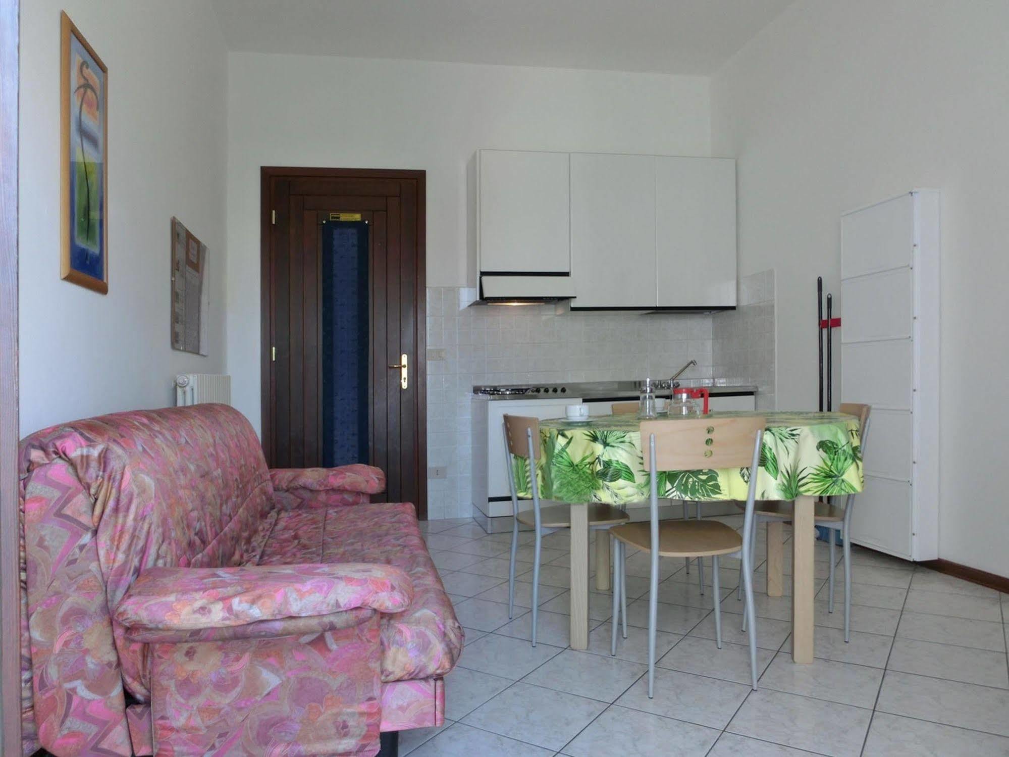 Viviana Apartment Lignano Sabbiadoro Exterior foto