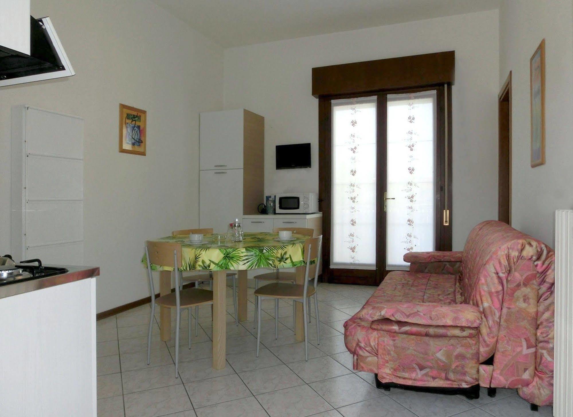 Viviana Apartment Lignano Sabbiadoro Exterior foto